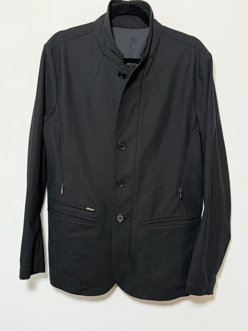 lululemon athletica MWB (most worn blazer) Men's Black Lightweight Button Jacket